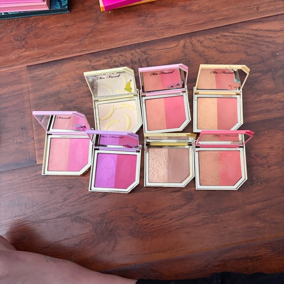 Too Faced Makeup Collection - Picture 4 of 8